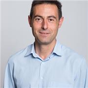 Doctor en Biología, cuento con 15 años de experiencia investigadora en biología molecular y celular